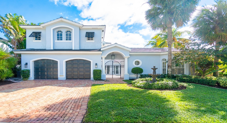 1710 SW 2nd Avenue, Boca Raton, Florida 33432, 6 Bedrooms Bedrooms, ,4 BathroomsBathrooms,Single Family,For Sale,2nd,RX-10937935