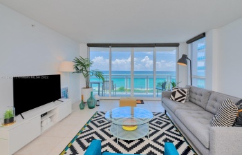 Living Rooom