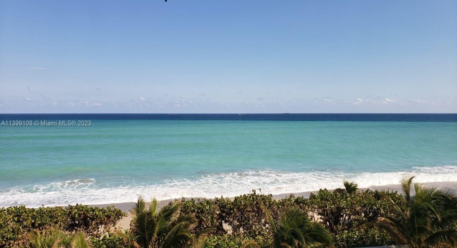 Welcome home! Hear the waves. Peaceful & tranquil pleasure.
