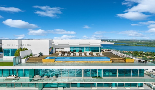 Private 7,000/SF rooftop terrace with swimming pool, jacuzzi, fully equipped outdoor kitchen, cabana and full bathroom