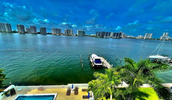 Dock