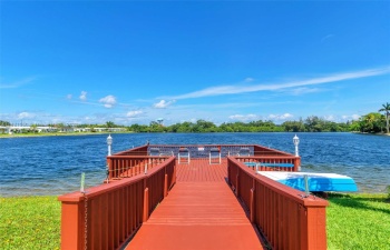 Dock