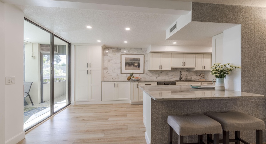 4770 Fountains Drive Unit 204, Lake Worth, Florida 33467, 3 Bedrooms Bedrooms, ,2 BathroomsBathrooms,Residential Lease,For Rent,Fountains,2,RX-10938922