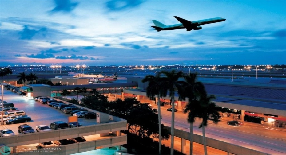 Hollywood/Fort Lauderdale Airport 7 MInutes