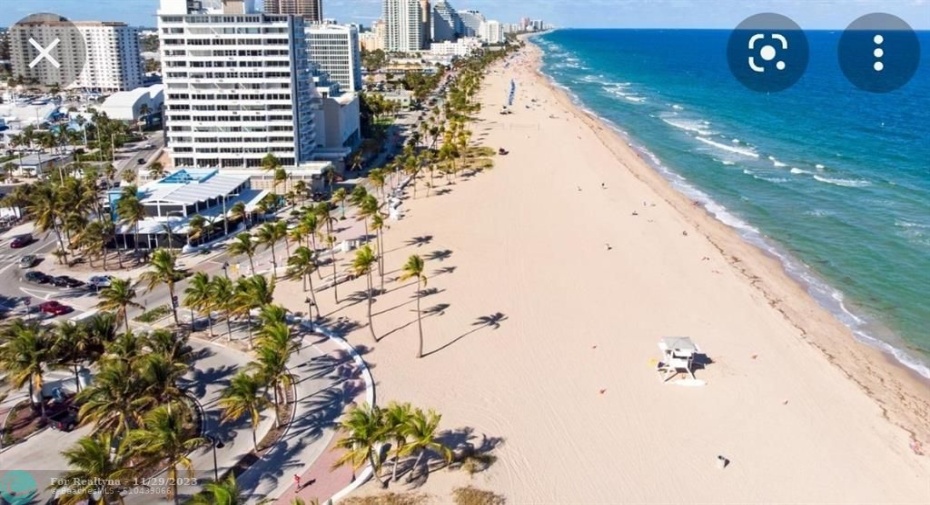Ft Lauderdale Beach 7 minutes Away
