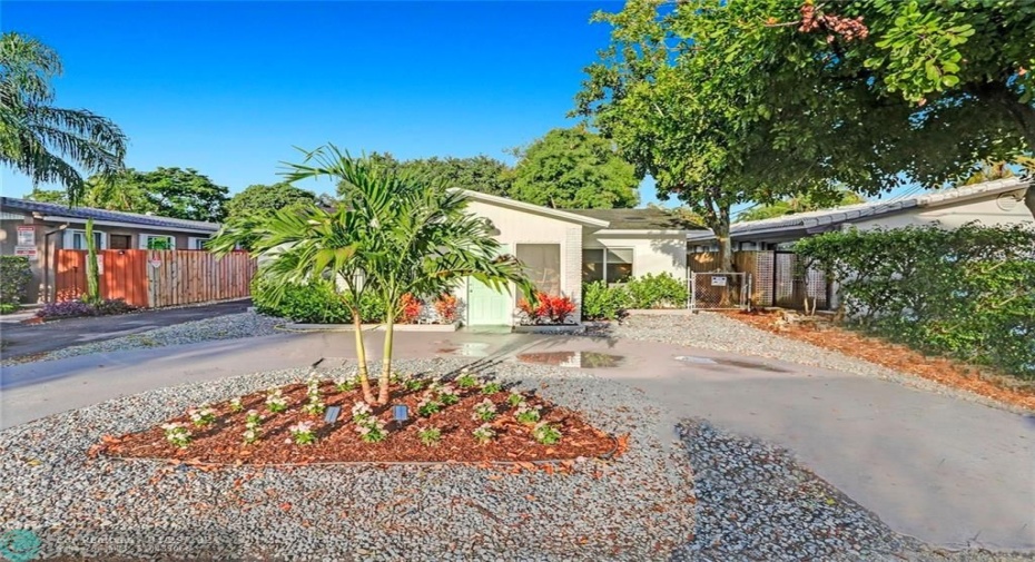 Gorgeous Totally Renovated Fully Furnished Home in the Heart of Fort Lauderdale