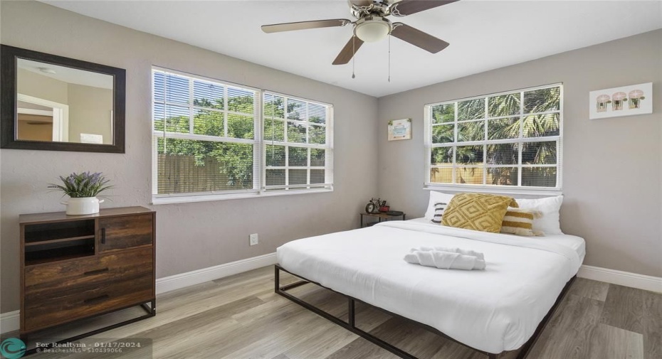 Rear home bed 1