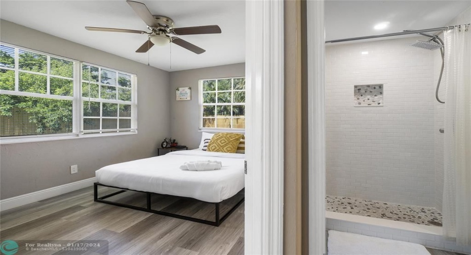 Rear home bed 1