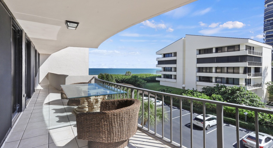 4200 N Ocean Drive Unit 1-304, Singer Island, Florida 33404, 2 Bedrooms Bedrooms, ,2 BathroomsBathrooms,Residential Lease,For Rent,Ocean,3,RX-10909489