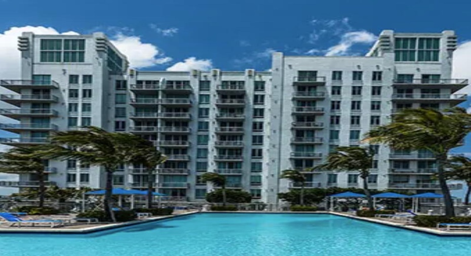 300 S Australian Avenue Unit 409, West Palm Beach, Florida 33401, 1 Bedroom Bedrooms, ,1 BathroomBathrooms,Condominium,For Sale,Australian,4,RX-10939392