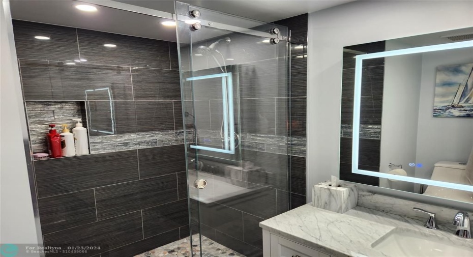 Newly remodeled second bathroom