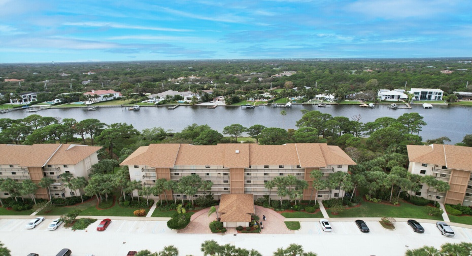 2001 Marina Isle Way Unit 402, Jupiter, Florida 33477, 2 Bedrooms Bedrooms, ,2 BathroomsBathrooms,Condominium,For Sale,Marina Isle,4,RX-10939898