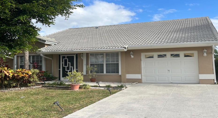 18377 Fresh Lake Way, Boca Raton, Florida 33498, 3 Bedrooms Bedrooms, ,2 BathroomsBathrooms,Residential Lease,For Rent,Fresh Lake,1,RX-10932928