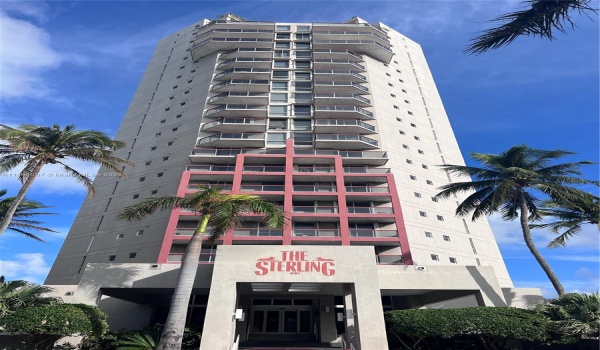 Desirable condo in an excellent location. Walk out to Shops, restaurants, publix, banks, North shore park and more. Beach and extended board walk at your backyard.