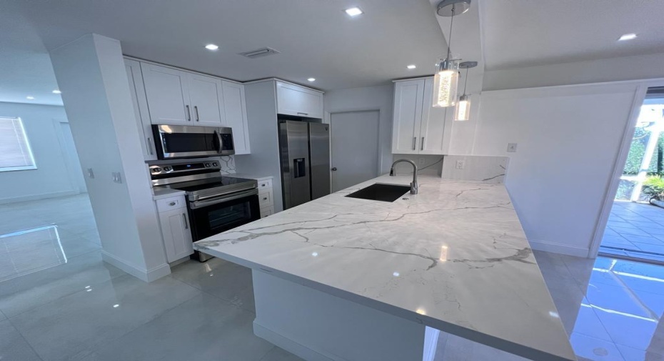 112 Brittany C, Delray Beach, Florida 33446, 2 Bedrooms Bedrooms, ,2 BathroomsBathrooms,Condominium,For Sale,Brittany C,1,RX-10940248