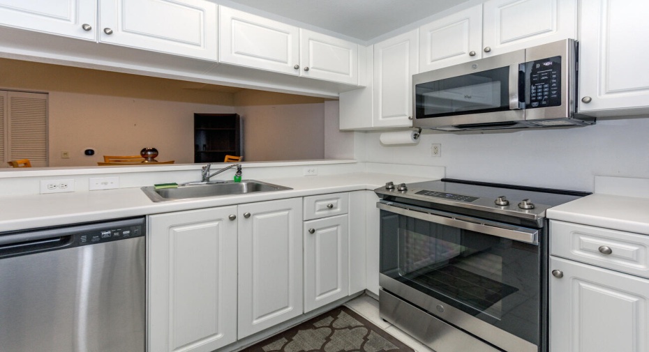 2810 Grande Parkway Unit 104, Palm Beach Gardens, Florida 33410, 2 Bedrooms Bedrooms, ,2 BathroomsBathrooms,Residential Lease,For Rent,Grande,1,RX-10931616