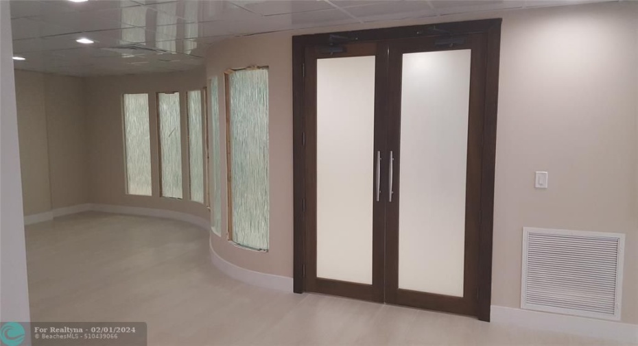 The entry doors to the Playa Del Sol Community Room.