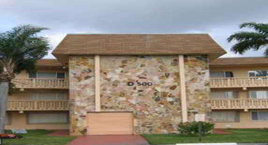 500 Village Green Circle Unit 306, Palm Springs, Florida 33461, 1 Bedroom Bedrooms, ,1 BathroomBathrooms,Residential Lease,For Rent,Village Green,3,RX-10933630