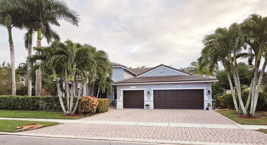 6850 Finamore Circle, Lake Worth, Florida 33467, 5 Bedrooms Bedrooms, ,3 BathroomsBathrooms,Single Family,For Sale,Finamore,RX-10940354
