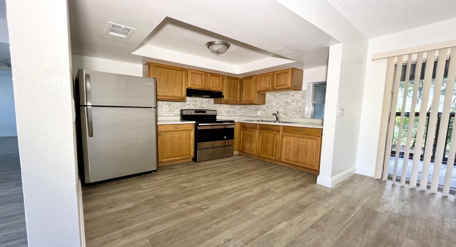 3431 Helena Drive Unit 5, Lake Worth, Florida 33461, 2 Bedrooms Bedrooms, ,2 BathroomsBathrooms,Residential Lease,For Rent,Helena,1,RX-10941514