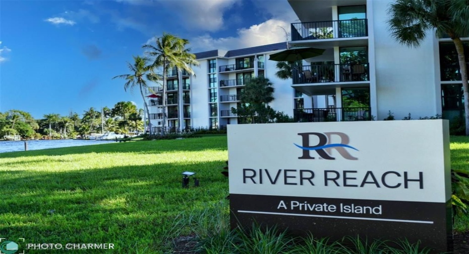 River Reach, is a twenty-two acre, private, gated island community located directly on the New River in the city!