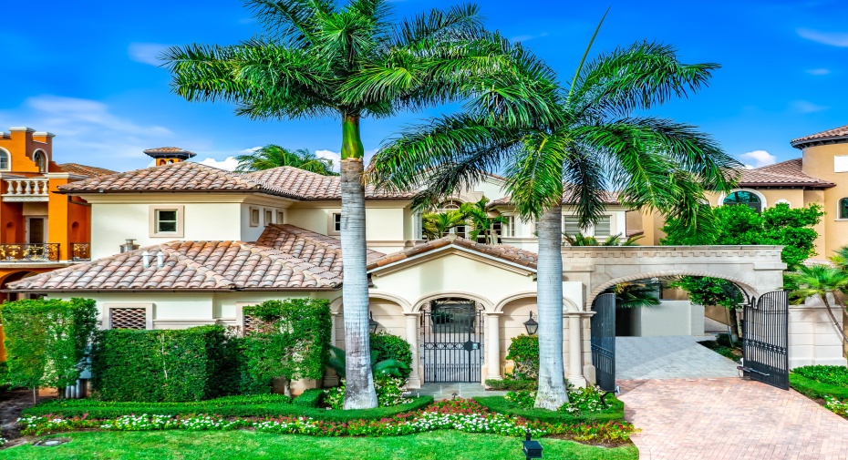 361 Mizner Lake Estates Drive, Boca Raton, Florida 33432, 6 Bedrooms Bedrooms, ,6 BathroomsBathrooms,Single Family,For Sale,Mizner Lake Estates,RX-10941942