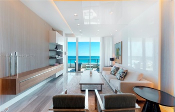 living room and dining room, UN