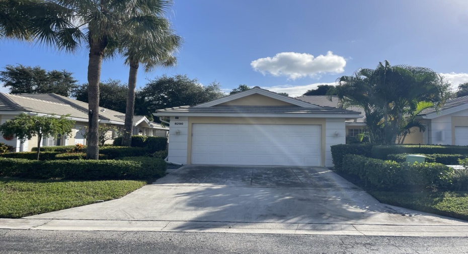 8290 Old Forest Road, Palm Beach Gardens, Florida 33410, 2 Bedrooms Bedrooms, ,2 BathroomsBathrooms,Residential Lease,For Rent,Old Forest,1,RX-10913440
