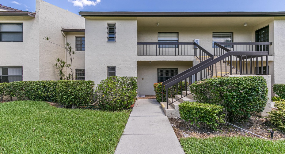 8535 Casa Del Lago Unit E, Boca Raton, Florida 33433, 2 Bedrooms Bedrooms, ,2 BathroomsBathrooms,Residential Lease,For Rent,Casa Del Lago,1,RX-10943322