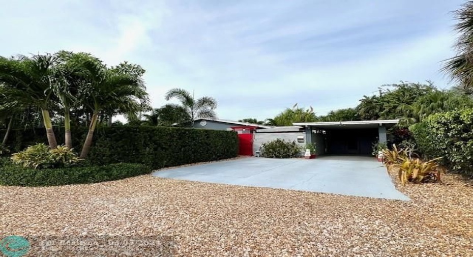 Carport & Driveway