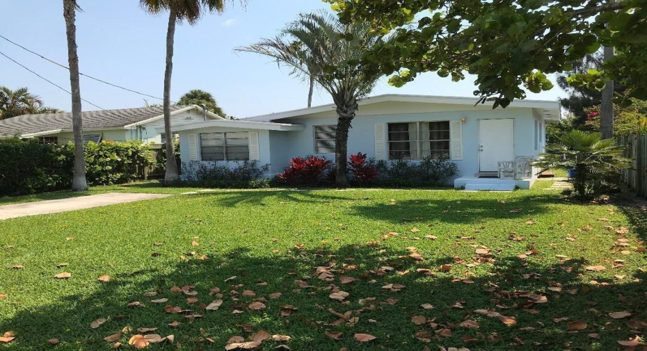 621 NE 3rd Avenue, Delray Beach, Florida 33444, 3 Bedrooms Bedrooms, ,2 BathroomsBathrooms,Single Family,For Sale,3rd,1,RX-10943424