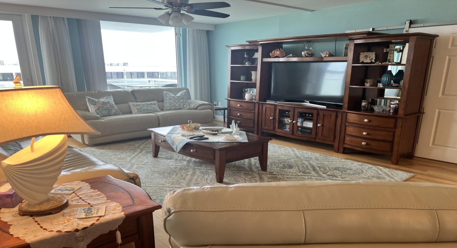 3450 S Ocean Boulevard Boulevard Unit 701, Palm Beach, Florida 33480, 2 Bedrooms Bedrooms, ,2 BathroomsBathrooms,Residential Lease,For Rent,Ocean Boulevard,7,RX-10889356