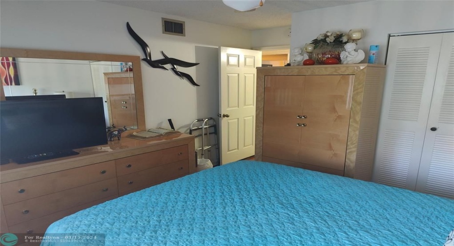 second bedroom