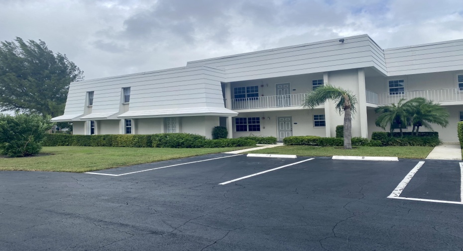 1210 N Sugar Sands Boulevard Unit 143, Riviera Beach, Florida 33404, 2 Bedrooms Bedrooms, ,2 BathroomsBathrooms,Residential Lease,For Rent,Sugar Sands,1,RX-10936895