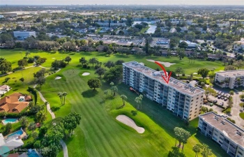 Don't miss this opportunity with amazing views!