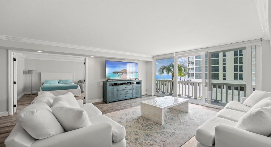 3570 S Ocean Boulevard Unit 403, South Palm Beach, Florida 33480, 2 Bedrooms Bedrooms, ,2 BathroomsBathrooms,Residential Lease,For Rent,Ocean,4,RX-10924034