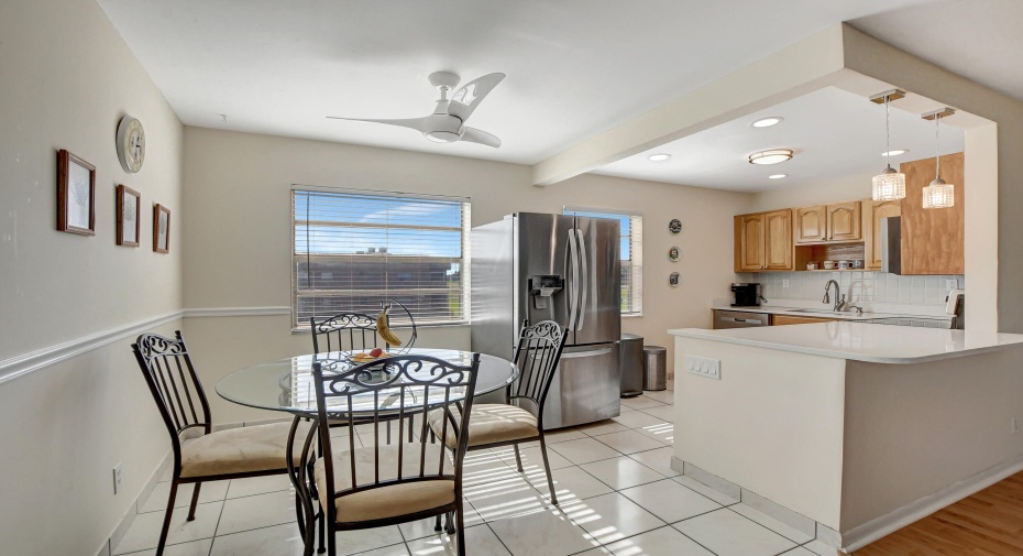 313 Burgundy G, Delray Beach, Florida 33484, 2 Bedrooms Bedrooms, ,2 BathroomsBathrooms,Condominium,For Sale,Burgundy G,2,RX-10944484