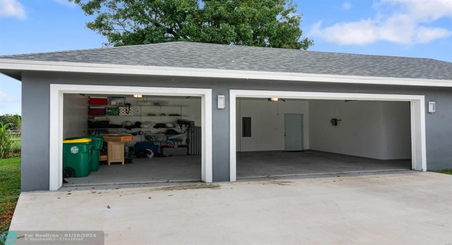 Attached 3 Car Garage