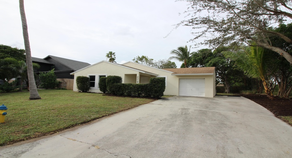 2379 Zeder Avenue, Delray Beach, Florida 33444, 4 Bedrooms Bedrooms, ,2 BathroomsBathrooms,Single Family,For Sale,Zeder,RX-10944958