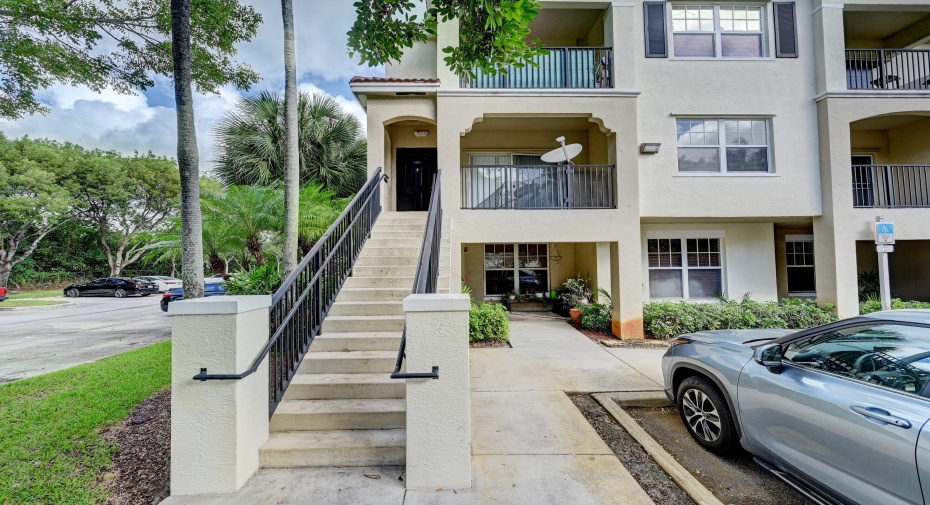 6020 W Sample Road Unit 301, Coral Springs, Florida 33067, 2 Bedrooms Bedrooms, ,2 BathroomsBathrooms,Condominium,For Sale,Sample,3,RX-10931420