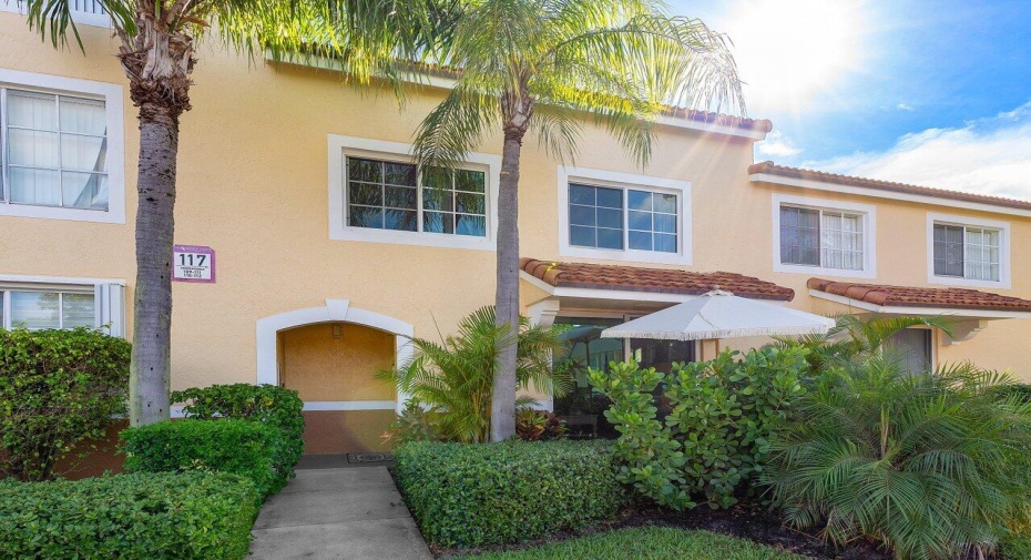 117 Yacht Club Way Unit 109, Hypoluxo, Florida 33462, 2 Bedrooms Bedrooms, ,2 BathroomsBathrooms,Condominium,For Sale,Yacht Club,109,RX-10933938