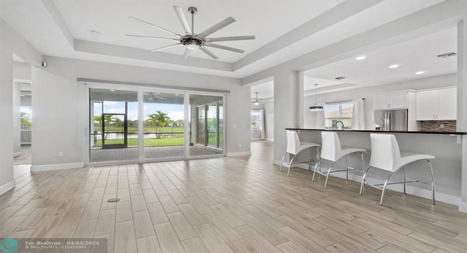 Open Floorplan perfect for Entertaining!