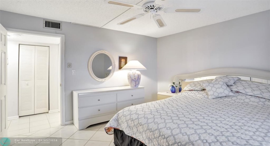 2nd bedroom.