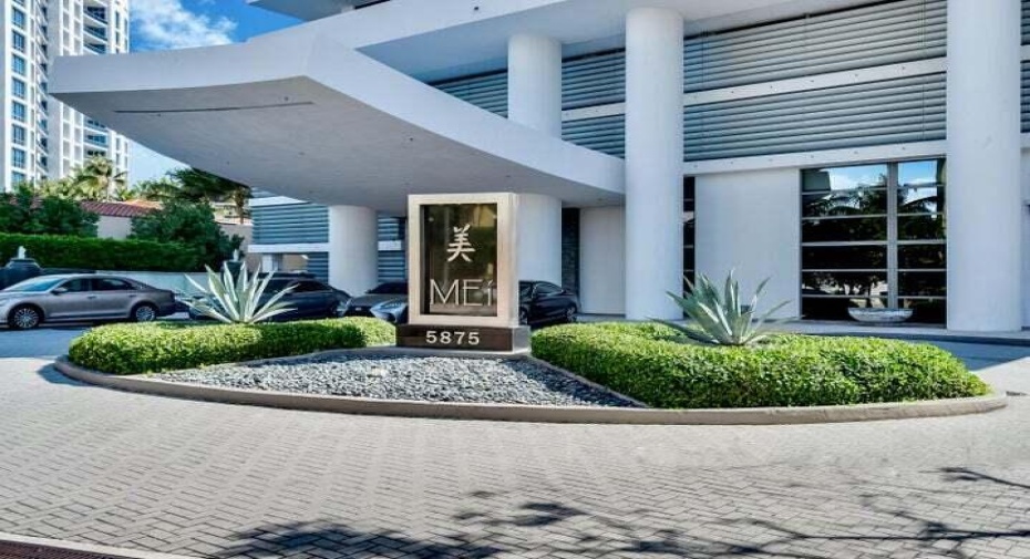 5875 Collins Avenue Unit 1606, Miami Beach, Florida 33140, 1 Bedroom Bedrooms, ,1 BathroomBathrooms,Residential Lease,For Rent,Collins,16,RX-10928353
