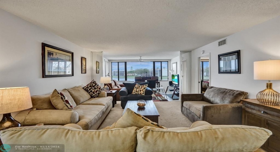 Dining/living area
