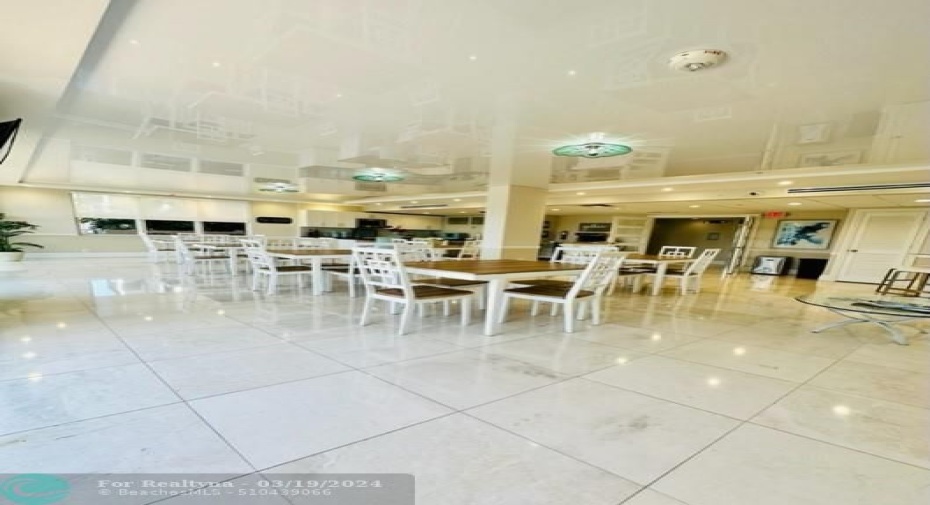 dining and recreational activities room