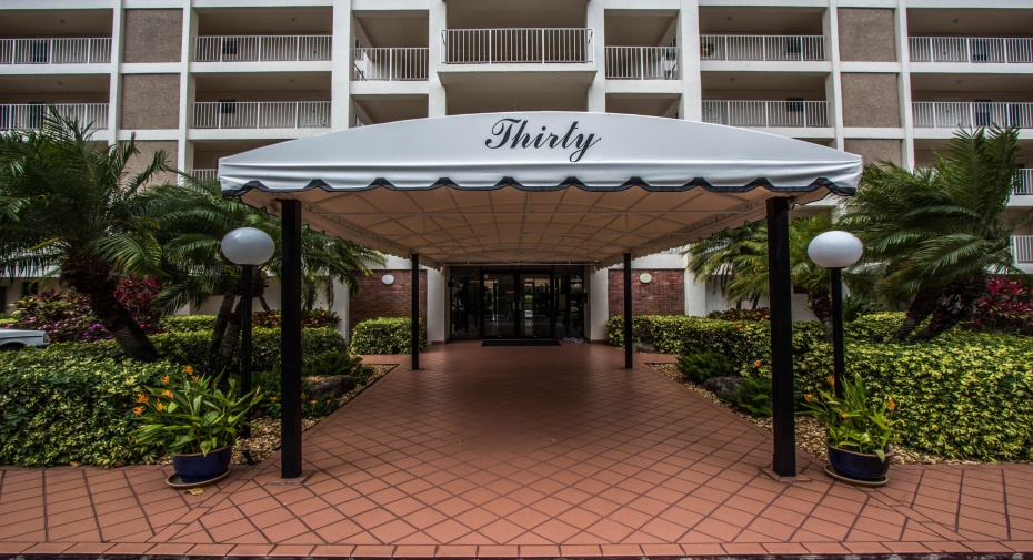 2851 S Palm Aire Drive Drive Unit 405, Pompano Beach, Florida 33069, 1 Bedroom Bedrooms, ,1 BathroomBathrooms,Condominium,For Sale,Palm Aire Drive,405,RX-10945590