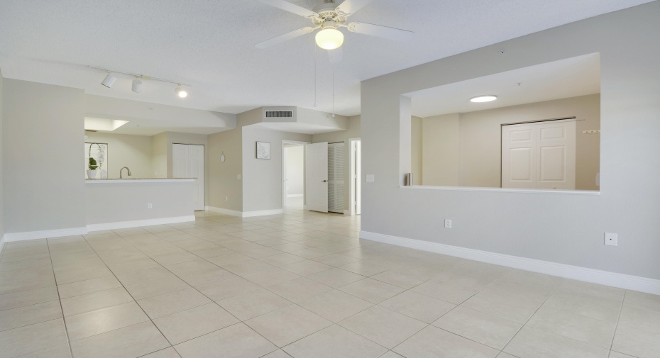 2809 Amalei Drive Unit 103, Palm Beach Gardens, Florida 33410, 3 Bedrooms Bedrooms, ,2 BathroomsBathrooms,Residential Lease,For Rent,Amalei,1,RX-10930402