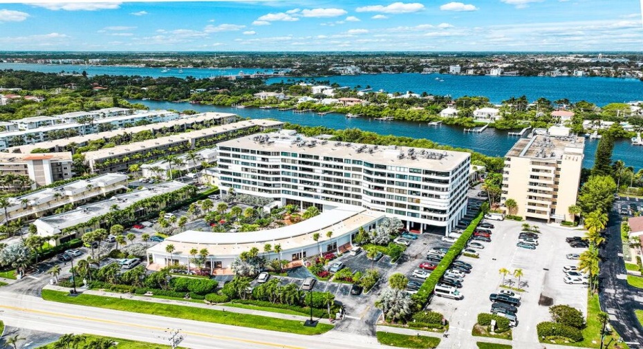 3589 S Ocean Boulevard Unit 32, South Palm Beach, Florida 33480, 1 Bedroom Bedrooms, ,2 BathroomsBathrooms,Condominium,For Sale,Ocean,1,RX-10945782