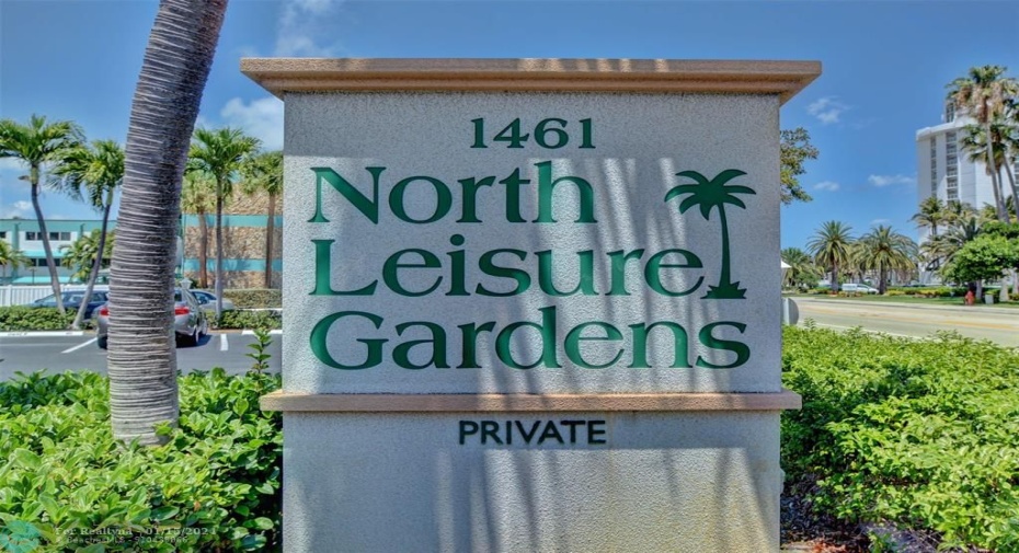 Beach & Boat Lovers Dream Rental!.. Live across the street from the beach in this highly demanded seasonal rental! This quaint but active community features a Private Beach Access, Boat Dock, Large Heated Pool, Fitness Room, Rec Room, New Laundry facility, Shuffleboard, BBQ Area & plenty of lounging areas. This cozy, clean, 3rd floor, 2/2 comes fully furnished in move in condition. also features a pool area view, close to the elevator, parking space, etc. just bring a toothbrush!.